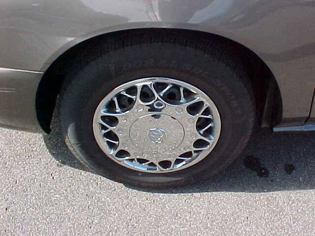 Used 2004 Buick Century Custom FWD image 5