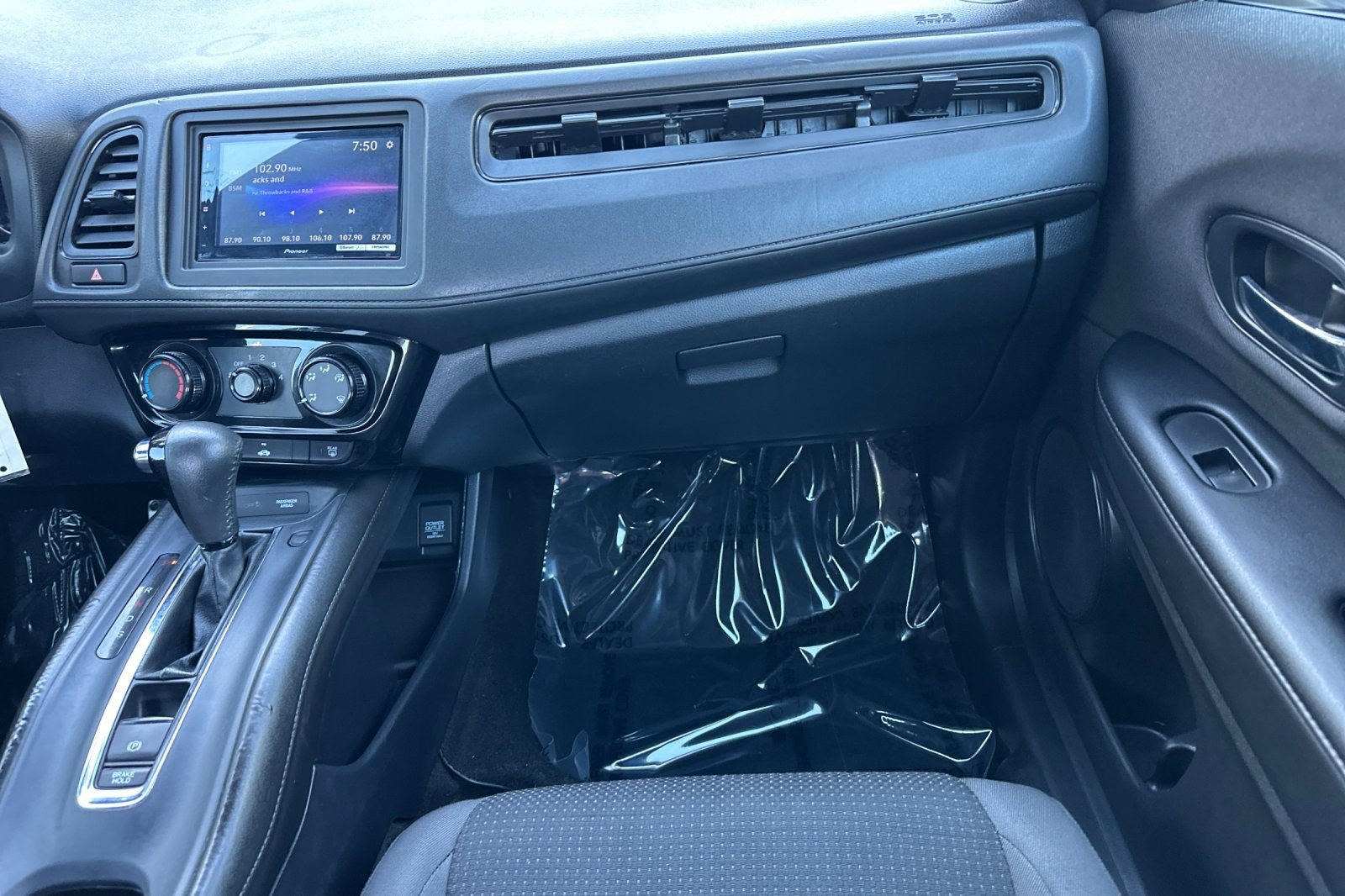 Used 2022 Honda HR-V Sport image 30