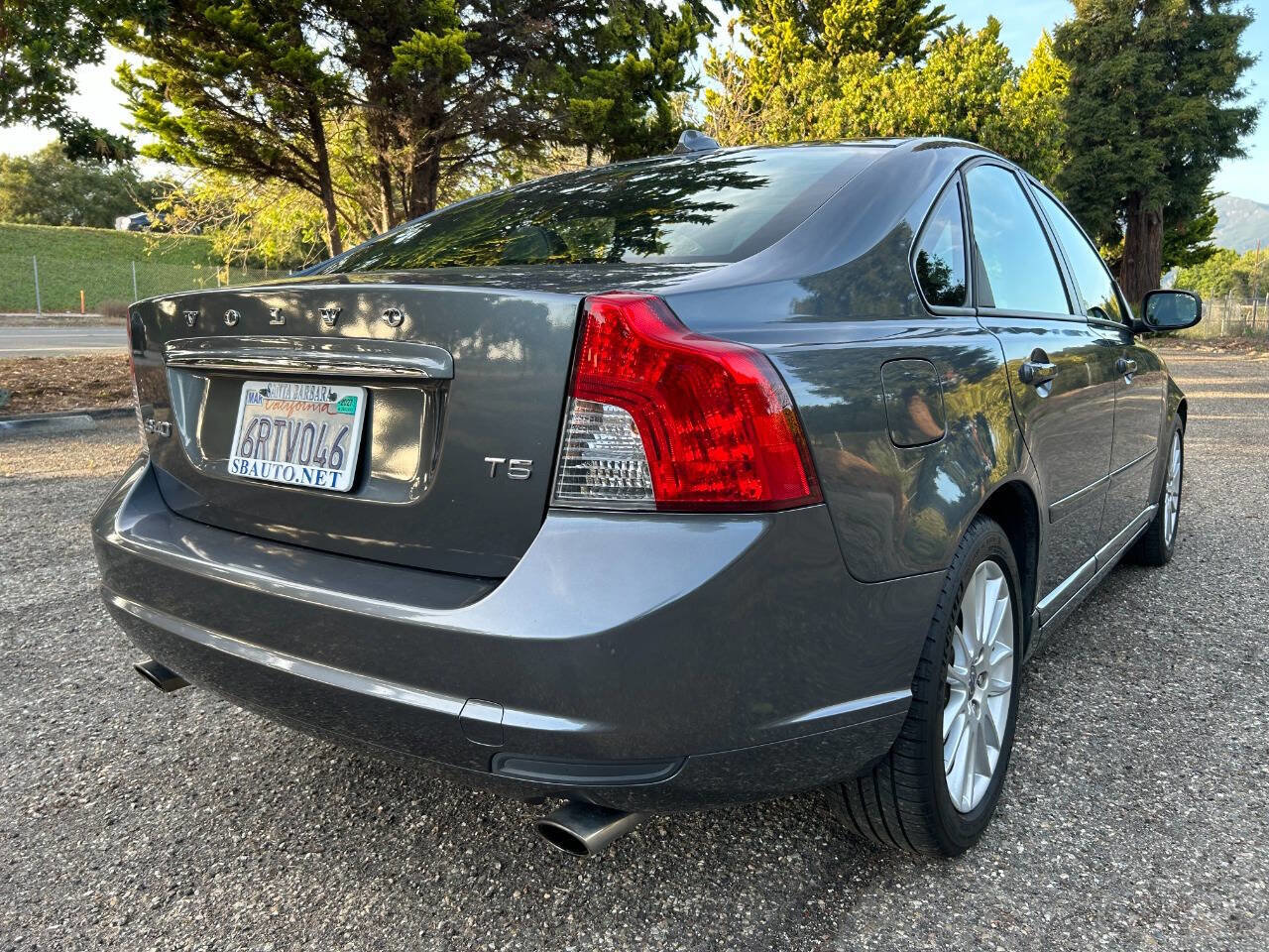 Used 2011 Volvo S40 T5 w/ Preferred Pkg FWD image 14