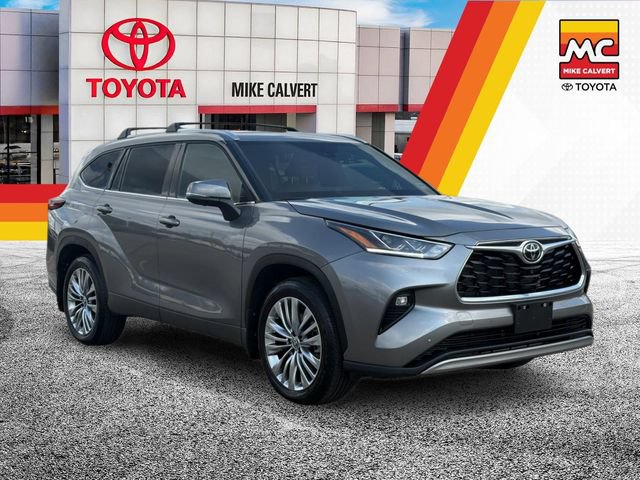 Used 2026 Toyota Highlander Platinum AWD/4WD image 7