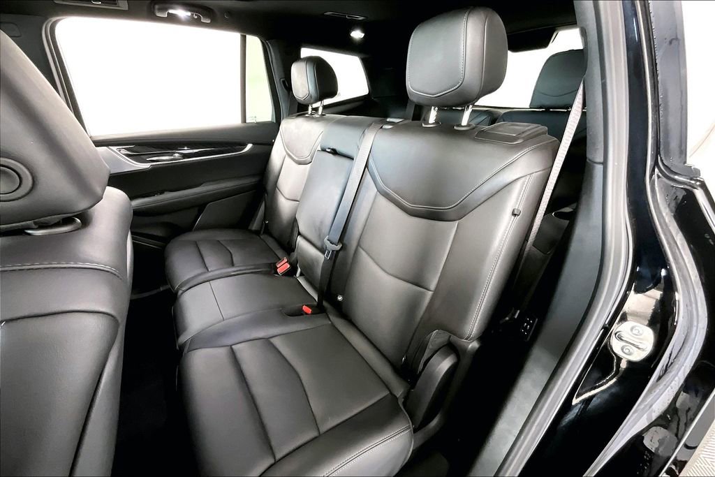 Used 2024 Cadillac XT6 Premium Luxury image 26