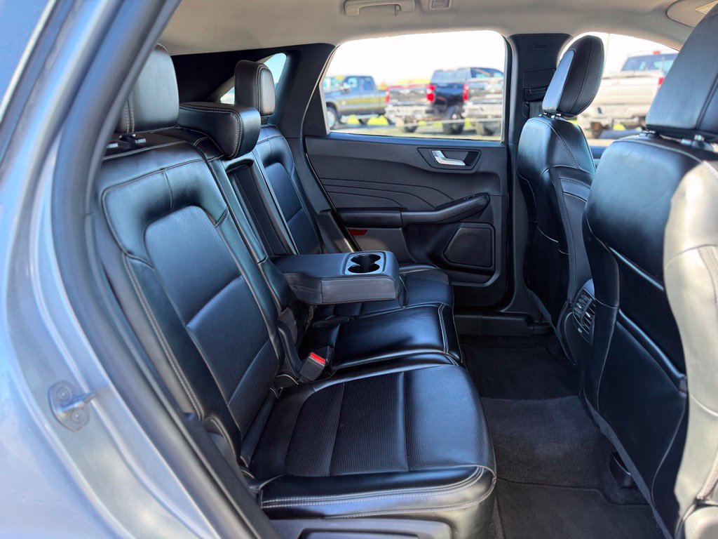 Certified 2024 Ford Escape Platinum AWD/4WD image 18