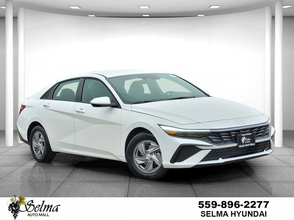 New 2026 Hyundai Elantra SE