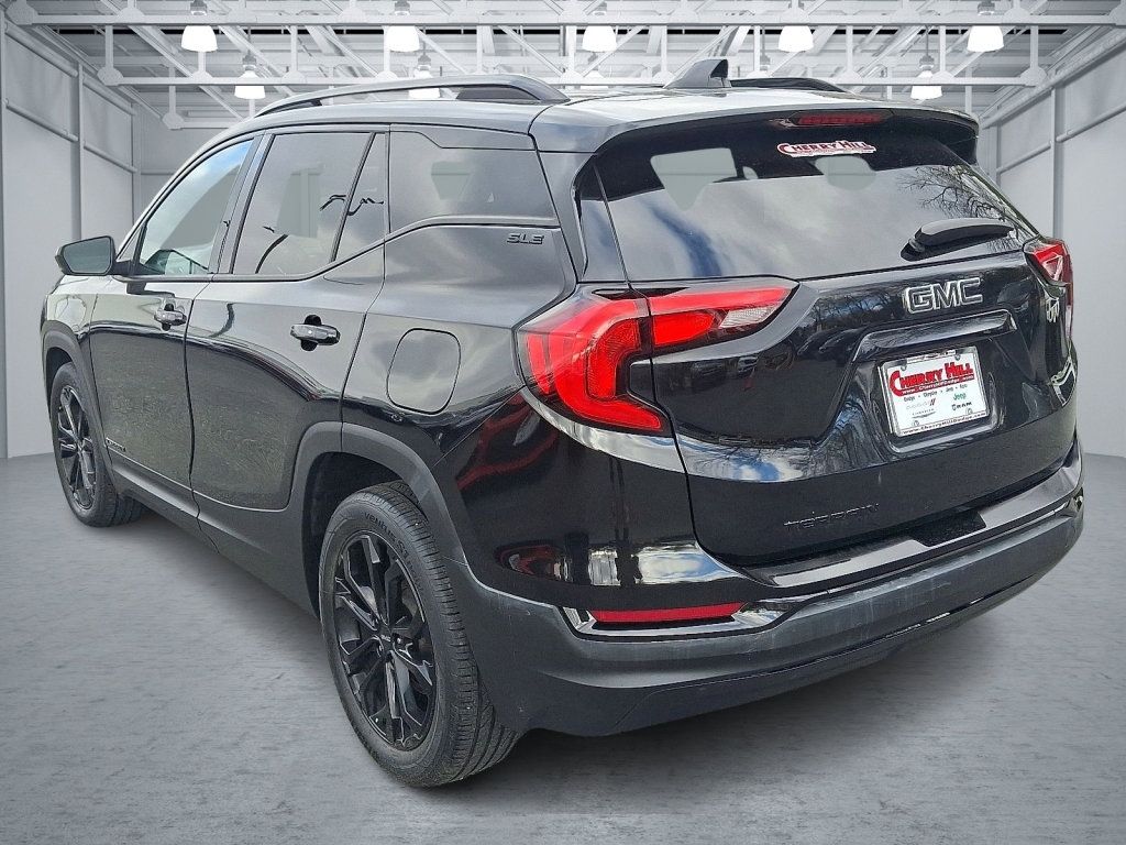 Used 2019 GMC Terrain SLE w/ Driver Convenience Package image 3