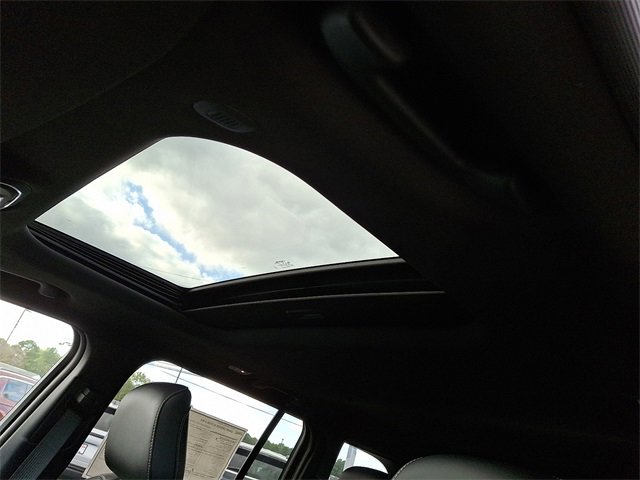 New 2025 Jeep Grand Cherokee Altitude image 10