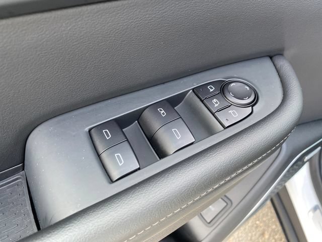 Certified 2025 Buick Enclave Preferred AWD/4WD image 18