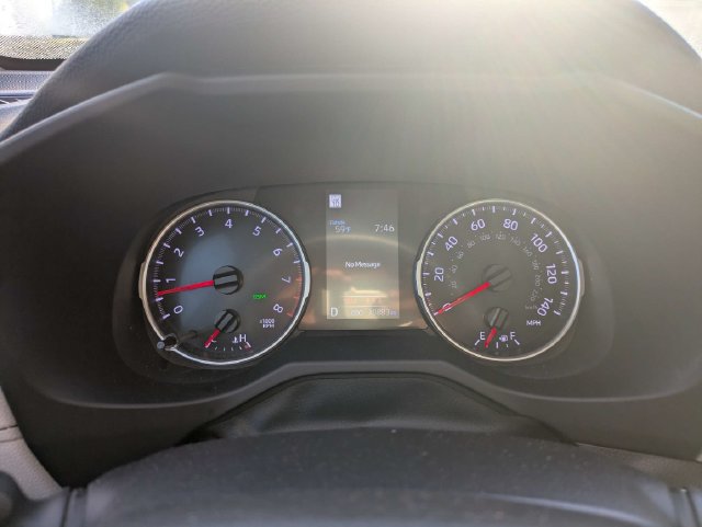 Used 2022 Toyota RAV4 XLE Premium FWD image 28