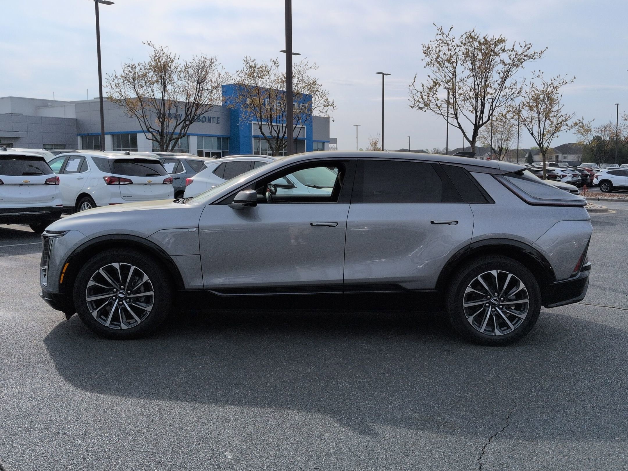 Used 2024 Cadillac Lyriq Sport w/ Nappa Leather Package image 7