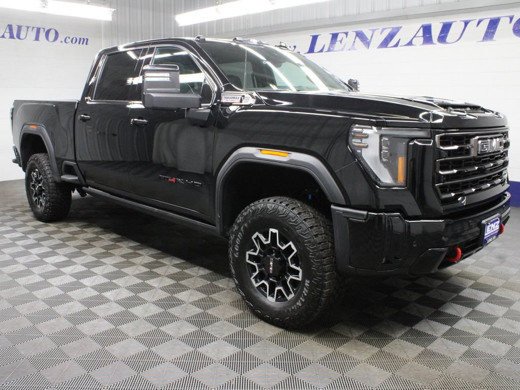 Used 2026 GMC Sierra 2500 AT4X w/ LPO, Black Badging Package AWD/4WD image 3