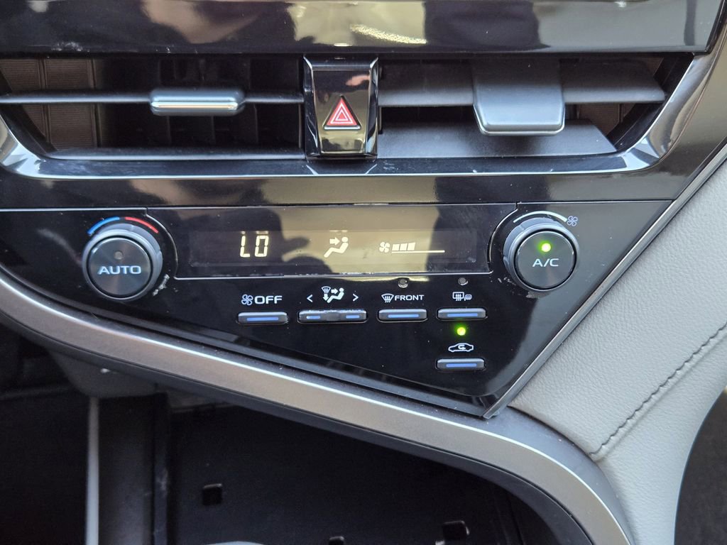 Used 2021 Toyota Camry SE image 21