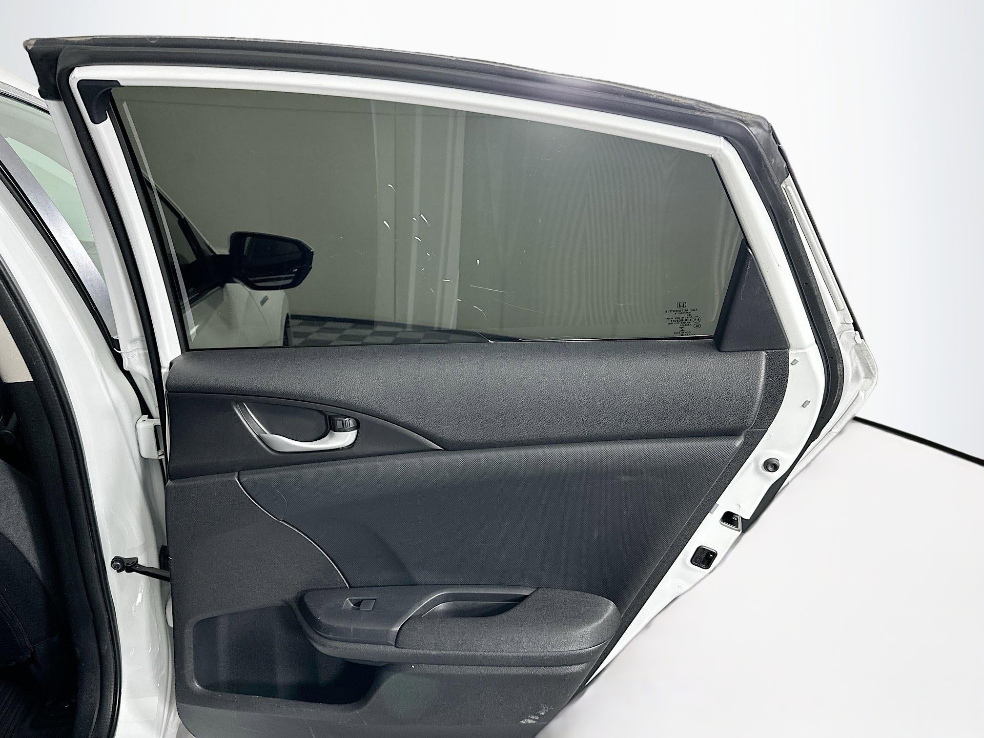 Used 2020 Honda Insight EX image 28