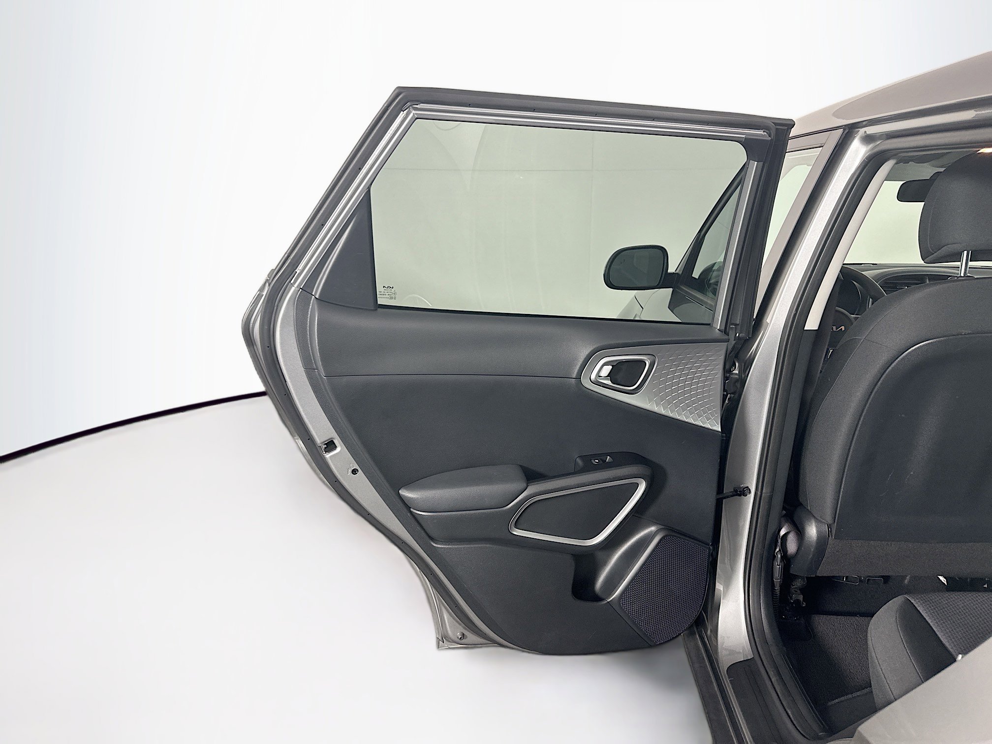 Used 2025 Kia Soul LX w/ LX Technology Package image 25