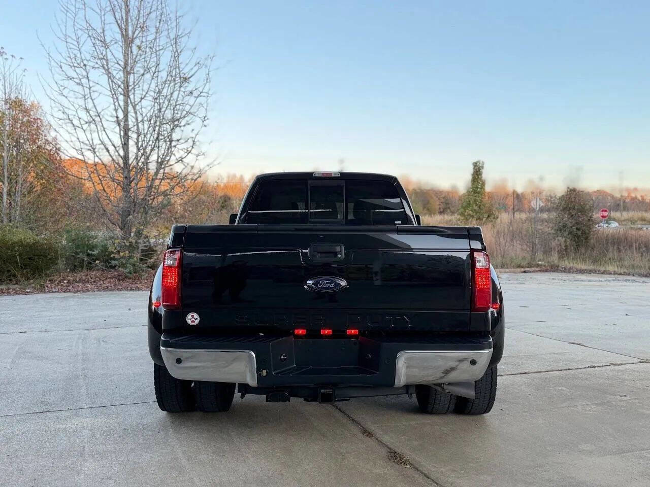 Used 2015 Ford F450 Lariat w/ Lariat Ultimate Package image 5