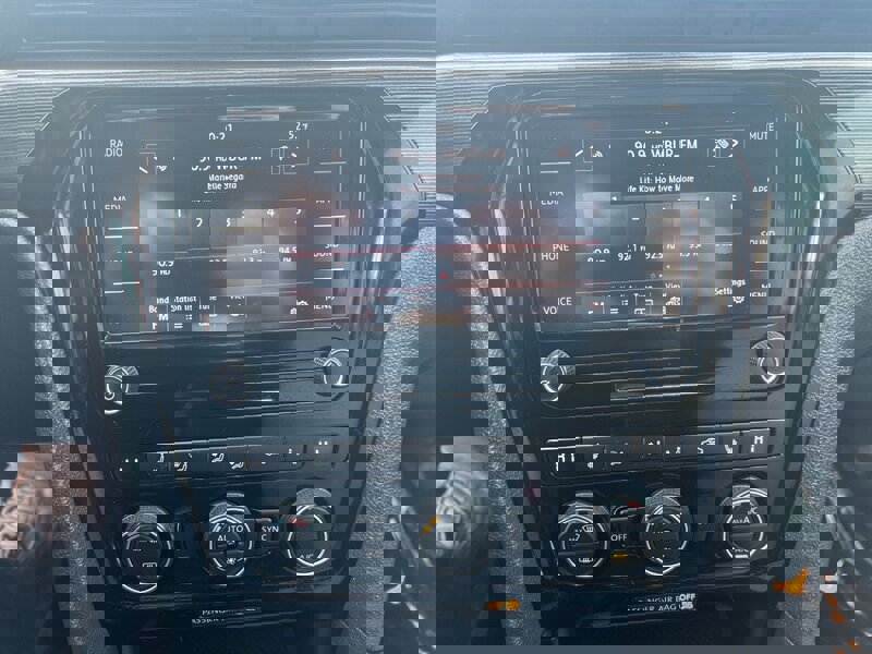 Used 2020 Volkswagen Passat 2.0T R-Line image 16