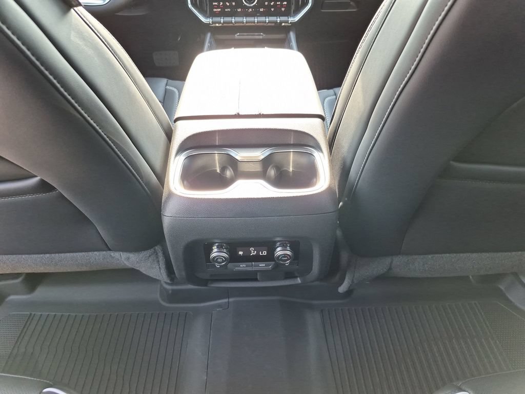 New 2026 GMC Acadia Denali w/ Super Cruise Package FWD image 34