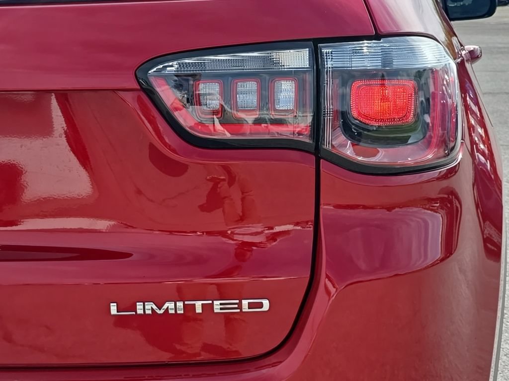 Certified 2024 Jeep Compass Limited AWD/4WD image 11