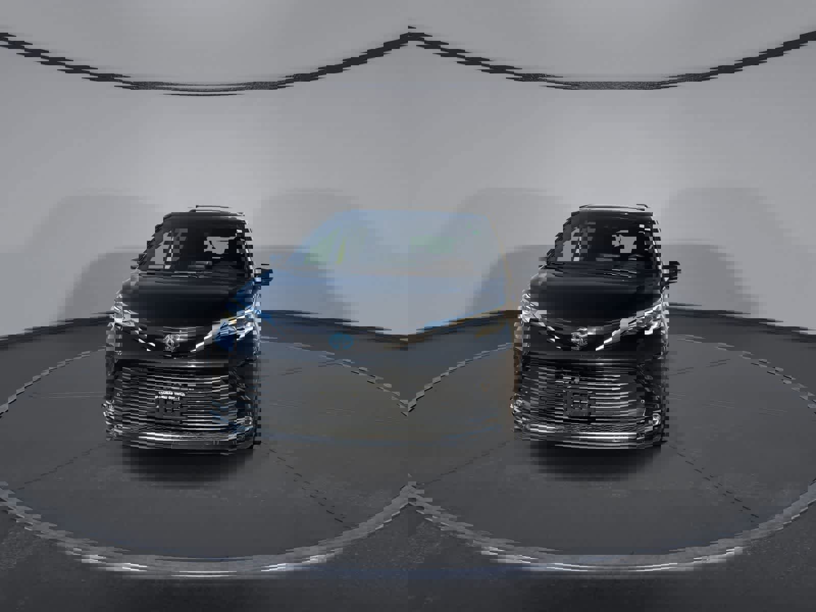 Used 2022 Toyota Sienna Platinum image 3