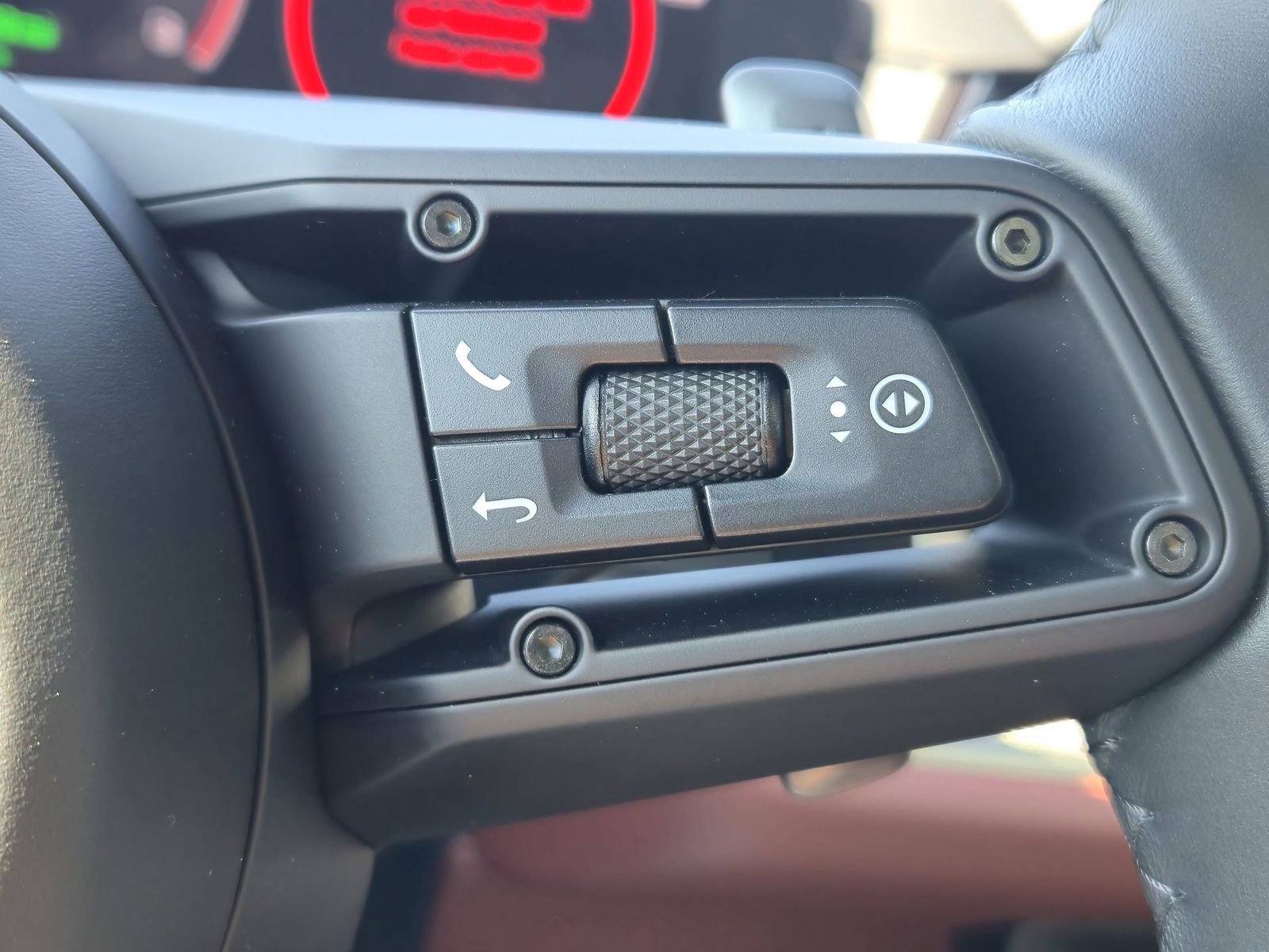 Certified 2025 Porsche Cayenne E-Hybrid image 25