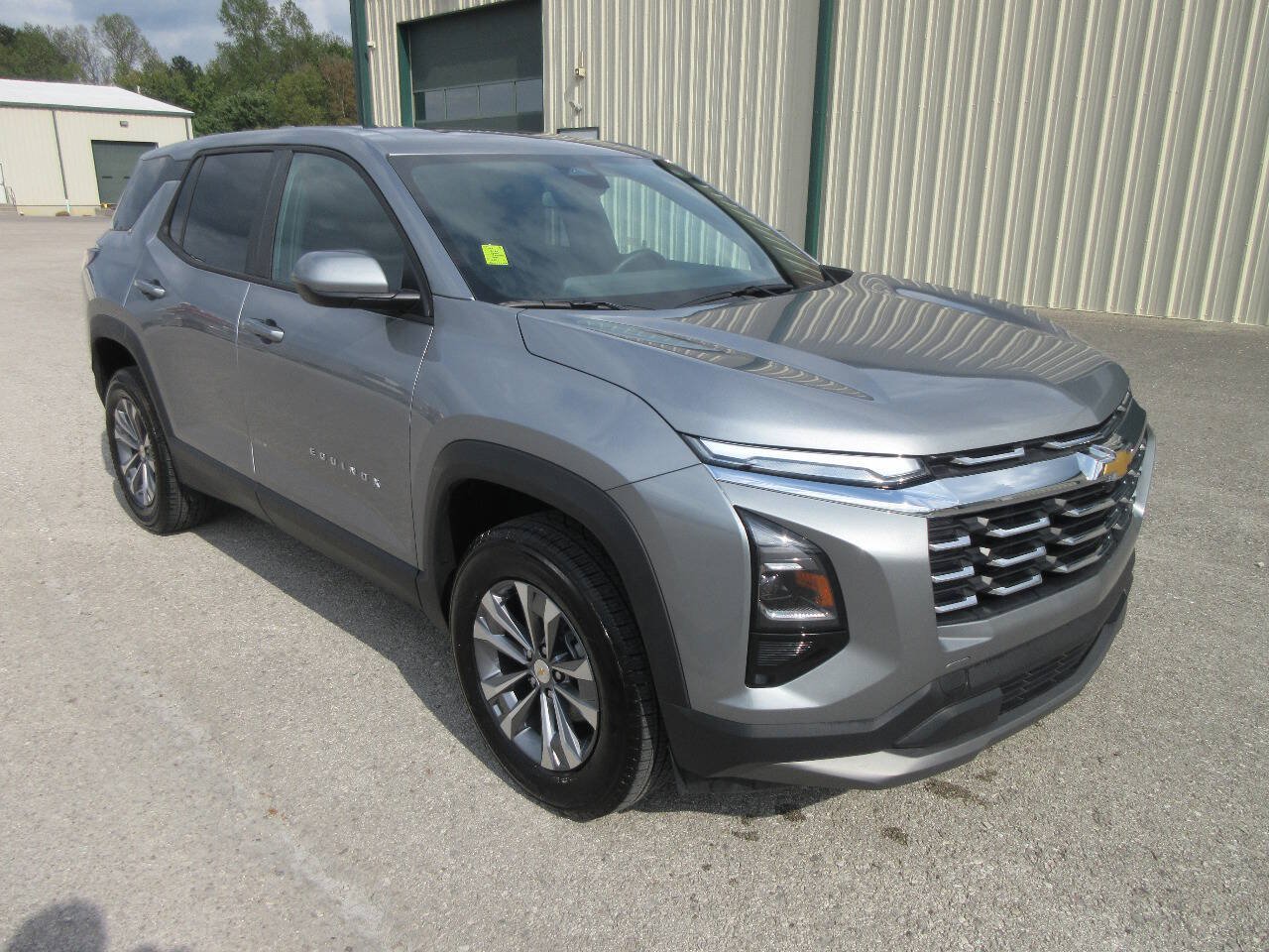 Used 2026 Chevrolet Equinox LT FWD image 8