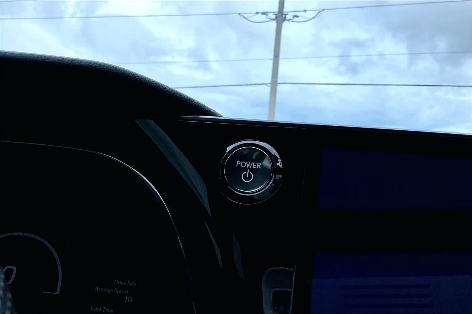 Used 2025 Lexus TX 500h AWD w/ Technology Package image 34