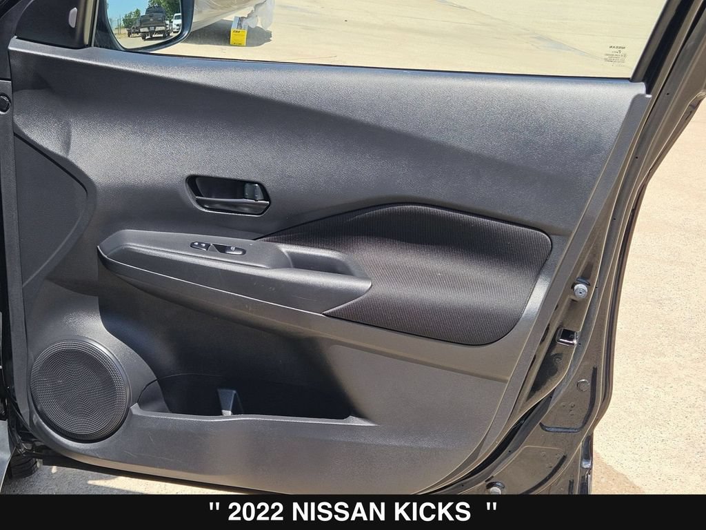 Used 2022 Nissan Kicks S FWD image 29