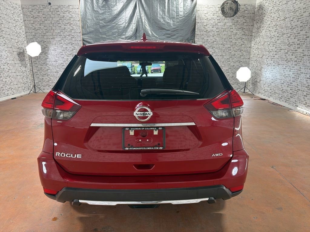 Used 2017 Nissan Rogue S AWD/4WD image 6