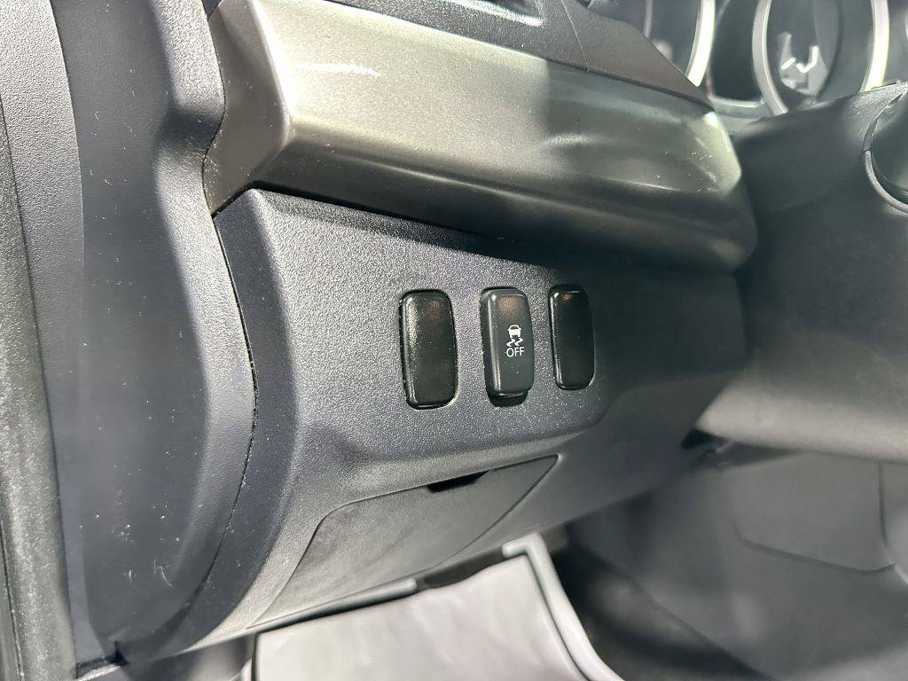 Used 2014 Mitsubishi Lancer ES FWD image 13