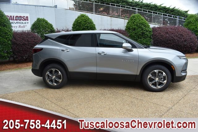 New 2026 Chevrolet Blazer LT w/ LPO, Floor Liner Package FWD image 11