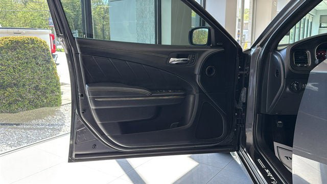 Used 2022 Dodge Charger SRT Hellcat w/ Harman/Kardon Audio Group RWD image 11