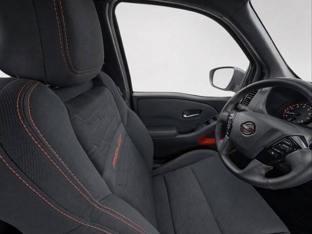 Used 2022 Nissan Frontier PRO-4X AWD/4WD image 15