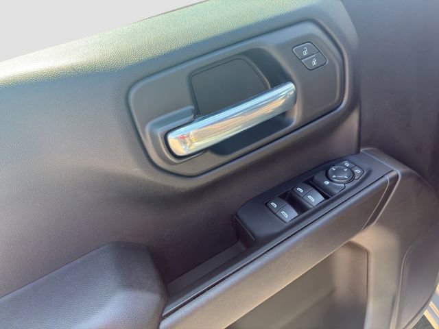 Used 2023 Chevrolet Silverado 1500 Custom AWD/4WD image 17