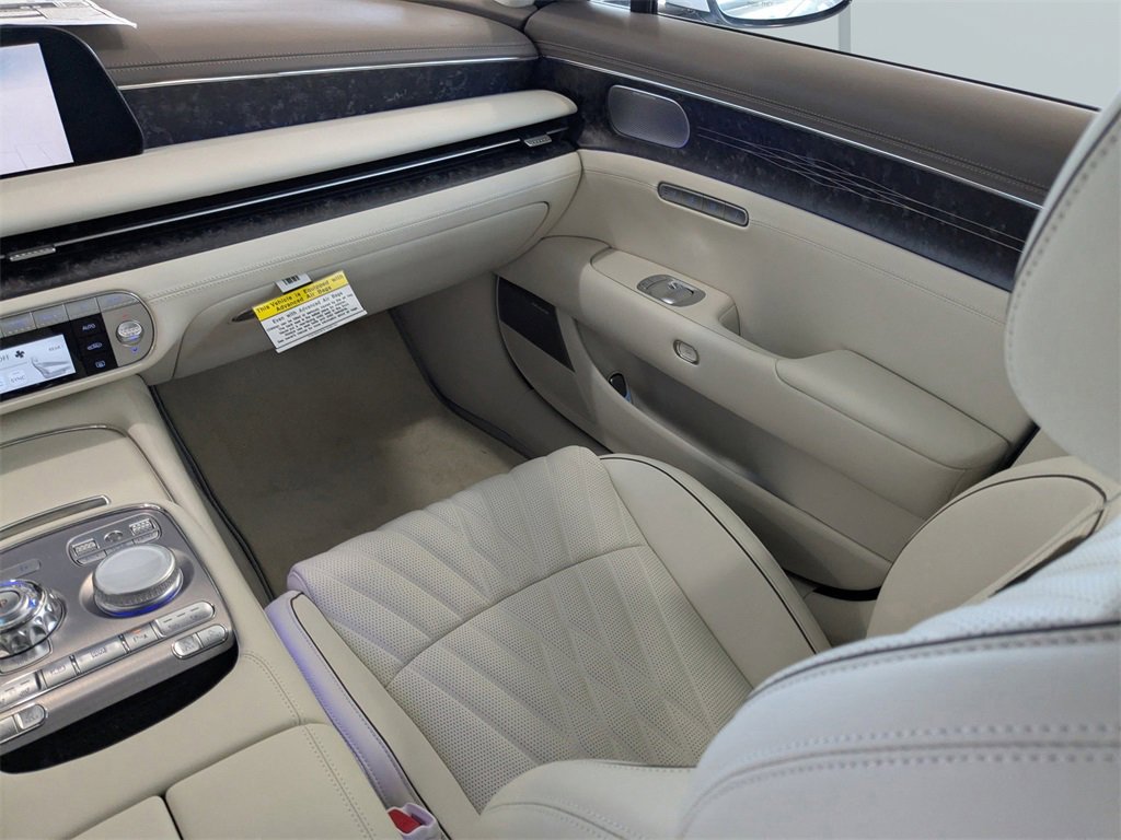New 2025 Genesis G90 3.5T image 17