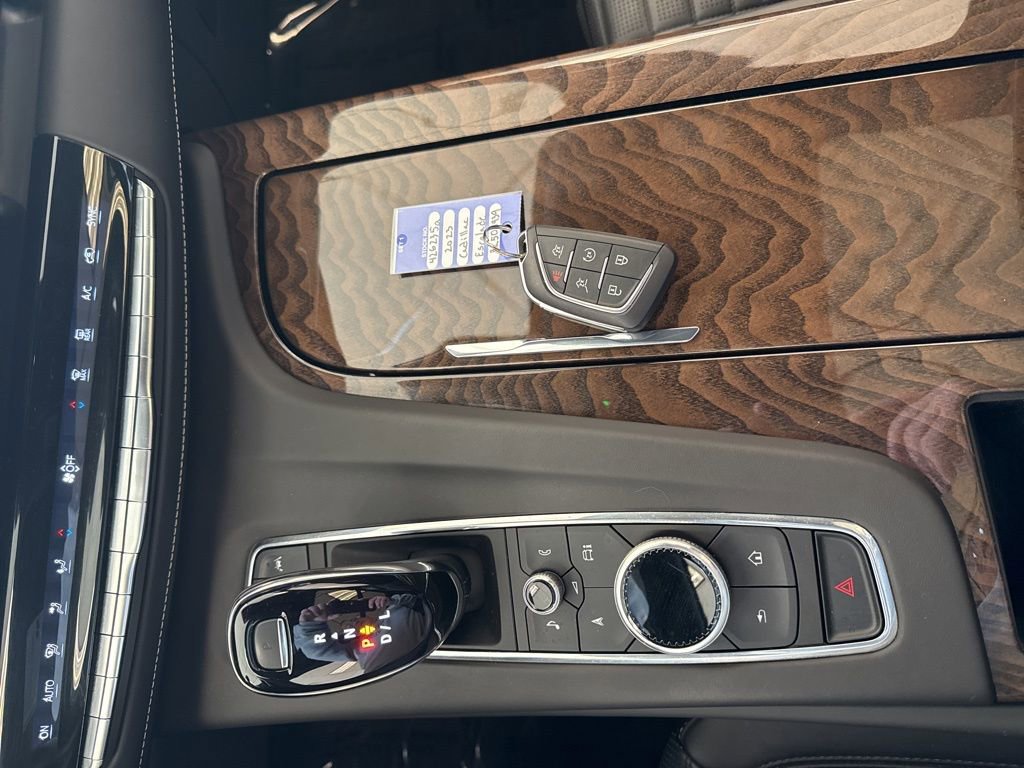 Certified 2023 Cadillac Escalade Sport Platinum w/ LPO, ONYX Package AWD/4WD image 22