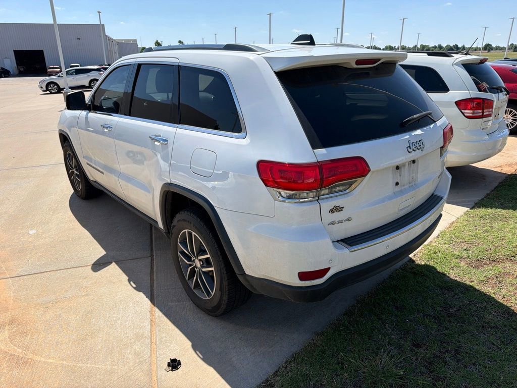 Used 2017 Jeep Grand Cherokee Limited AWD/4WD image 6