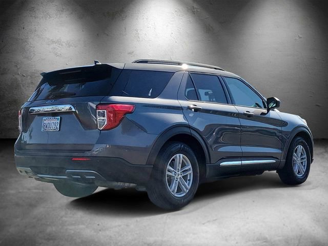 Used 2021 Ford Explorer XLT w/ Equipment Group 202A RWD image 3