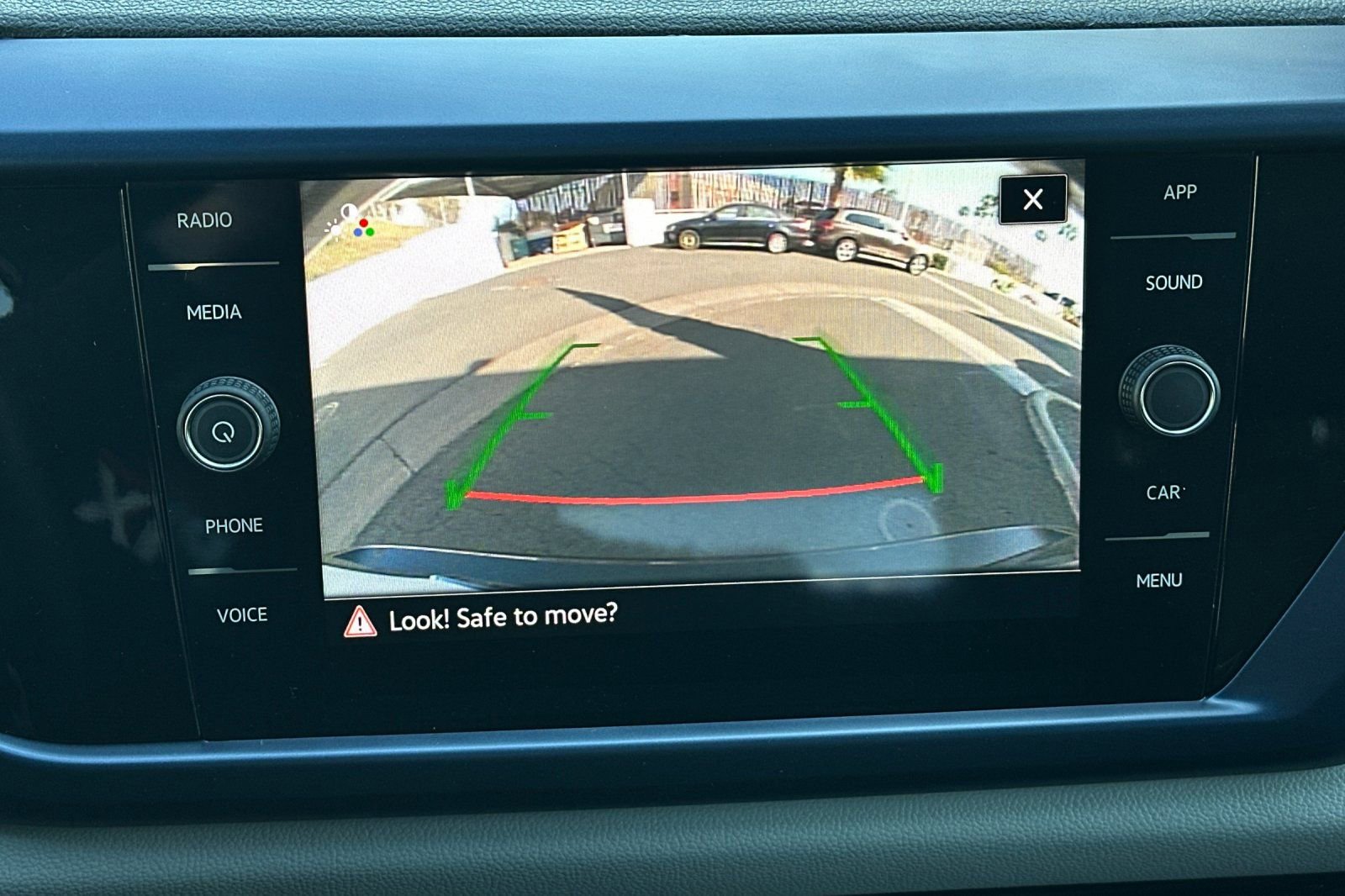 Certified 2023 Volkswagen Taos SE image 19