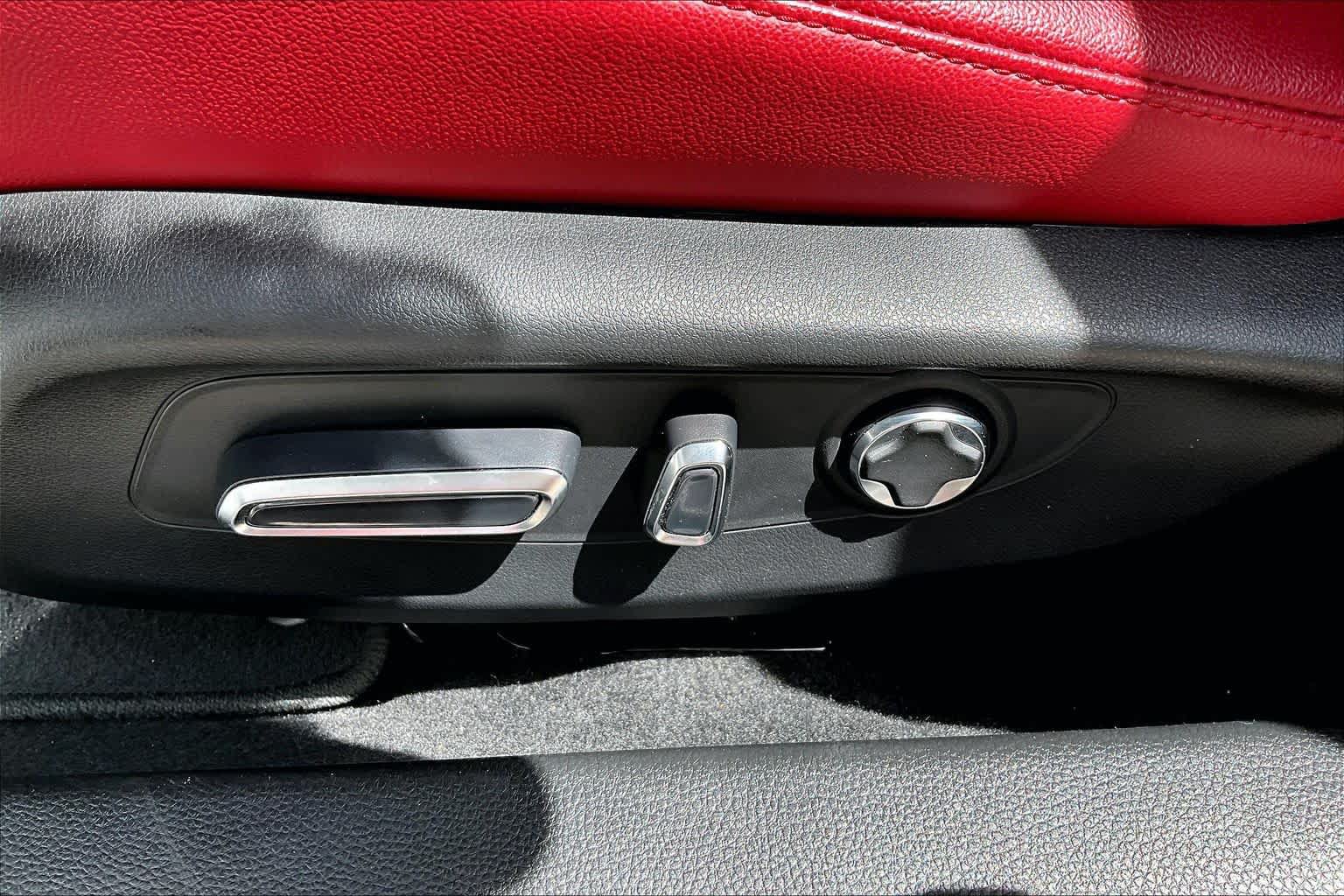 Certified 2025 Acura Integra Type S FWD image 33