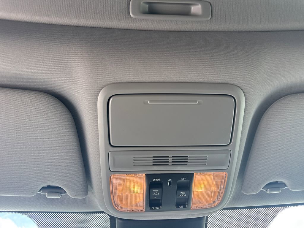 Used 2021 Honda Odyssey EX-L image 26