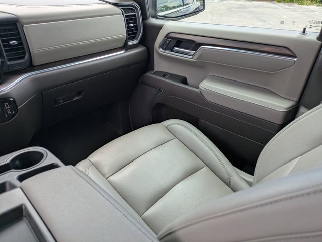 Used 2025 GMC Sierra 1500 SLT RWD image 14