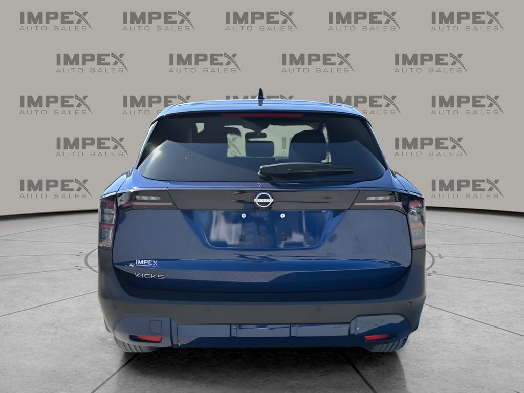 Used 2025 Nissan Kicks SV FWD image 4