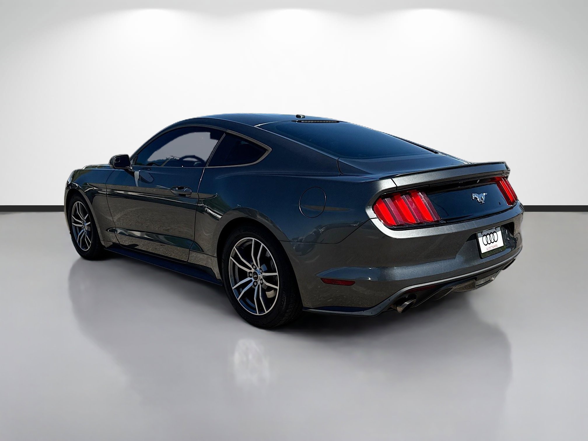 Used 2017 Ford Mustang Premium image 5