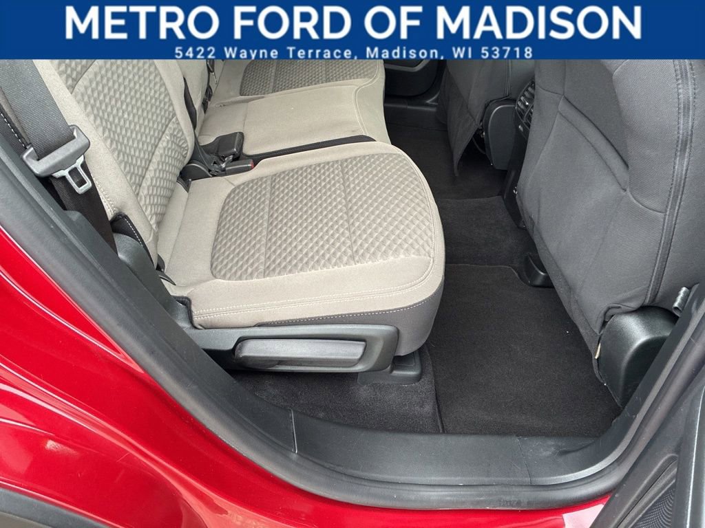Used 2022 Ford Escape SE image 39