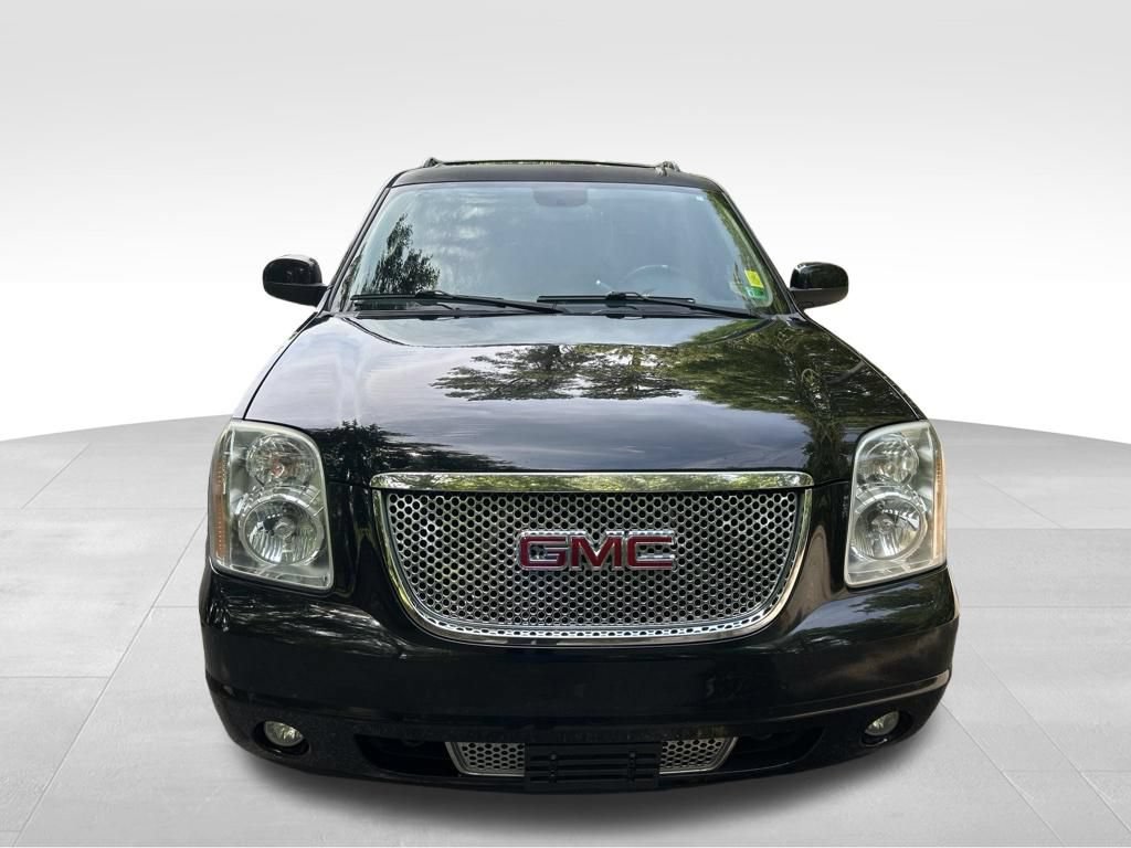 Used 2014 GMC Yukon XL Denali AWD/4WD image 9