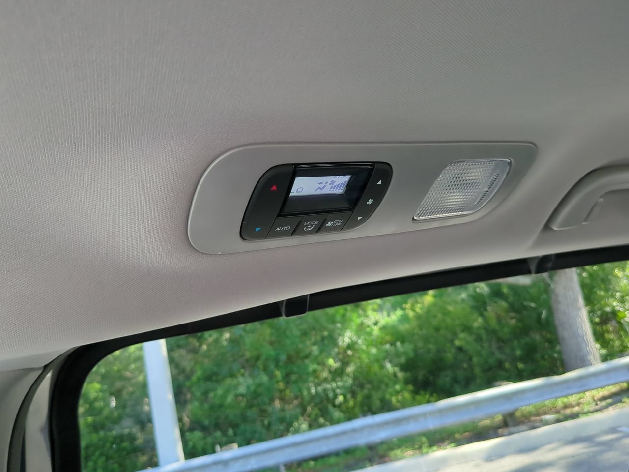Certified 2024 Honda Odyssey EX-L image 32