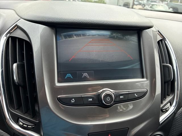 Used 2017 Chevrolet Cruze LT w/ Convenience Package FWD image 21
