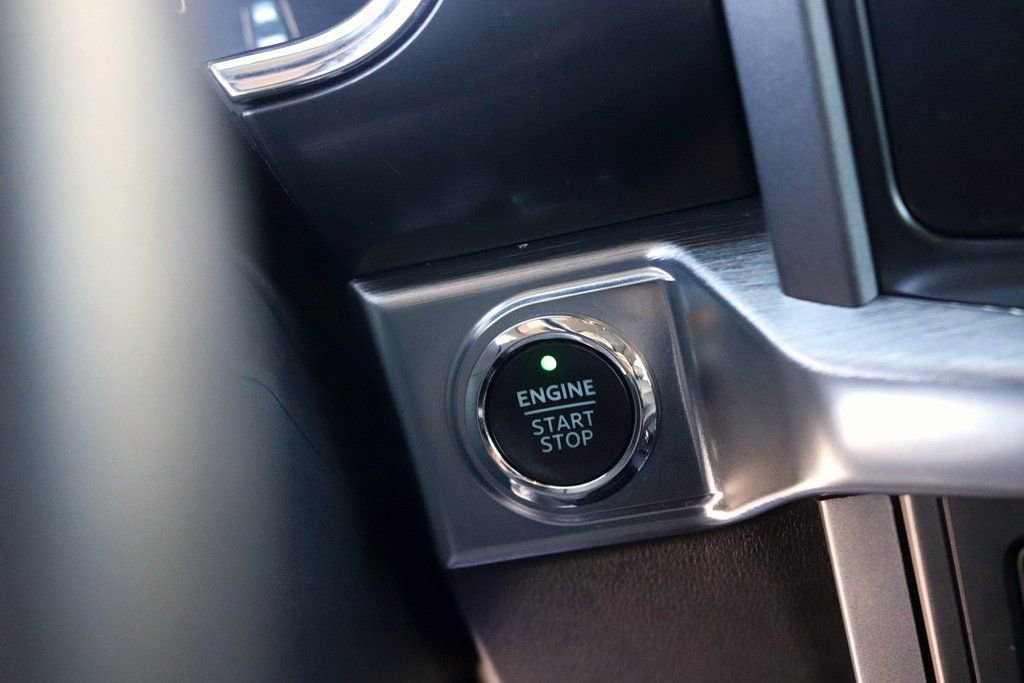 Used 2022 Ford F150 Lariat image 23