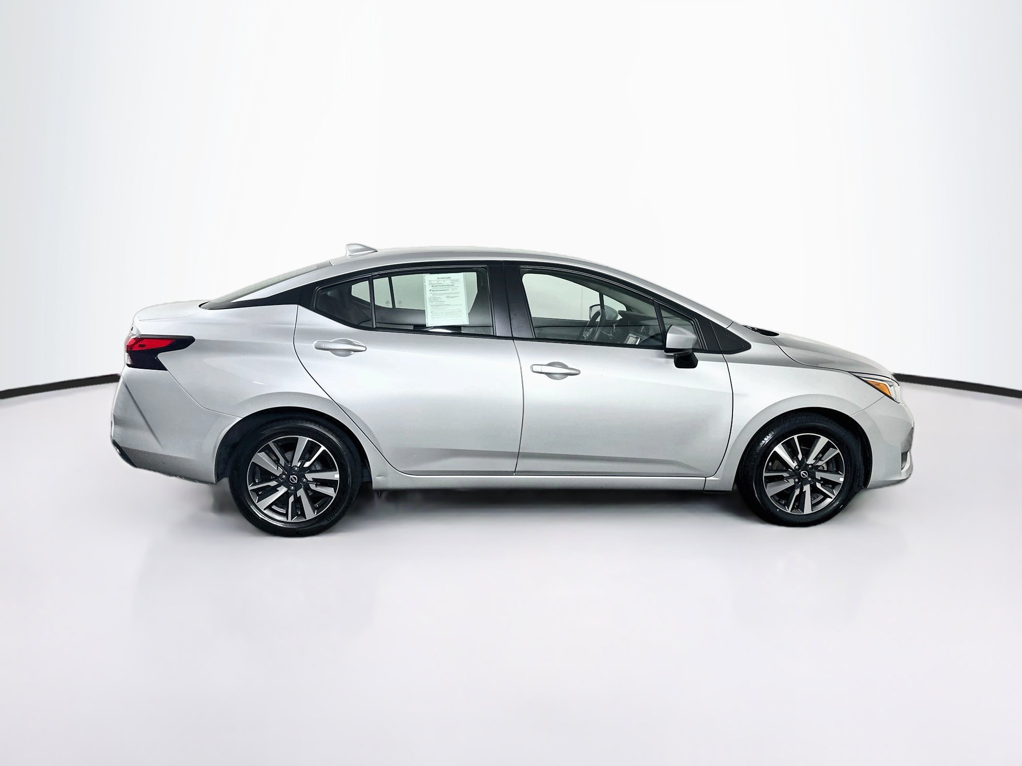 Used 2024 Nissan Versa SV FWD image 10