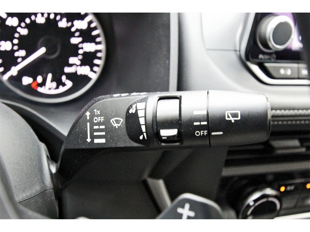 Used 2025 Nissan Rogue S image 16