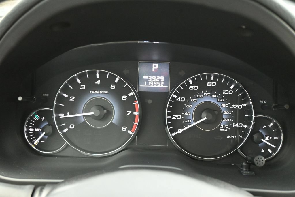 Used 2011 Subaru Outback 2.5i Limited AWD/4WD image 17