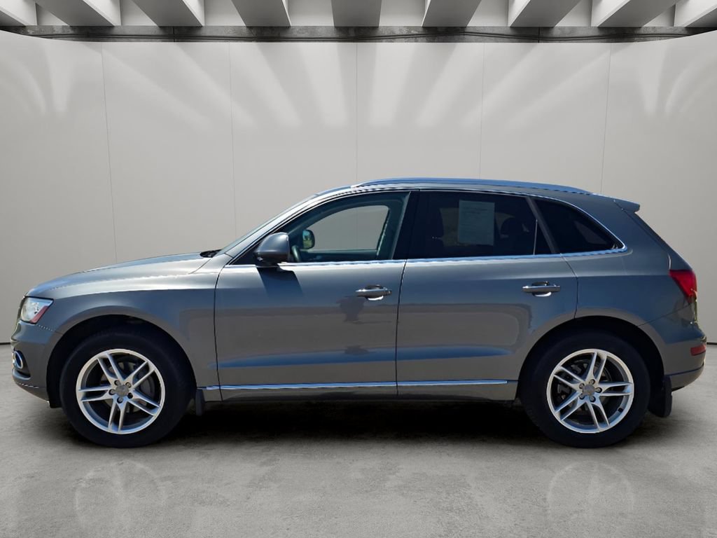 Used 2015 Audi Q5 2.0T Premium Plus w/ Technology Package AWD/4WD image 2